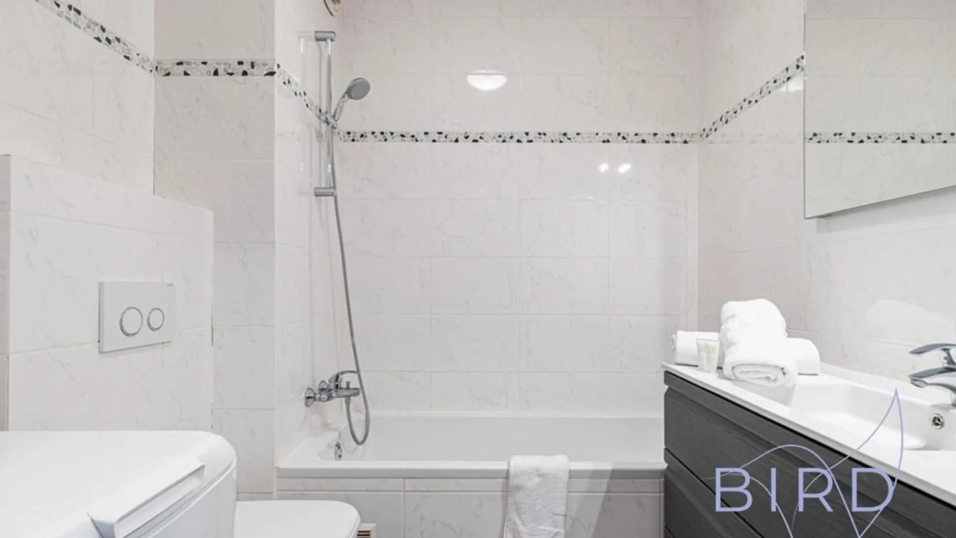 Spacious Apartment Pool And Parking Antibes